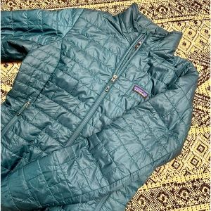 Patagonia women’s nano puff jacket size Medium